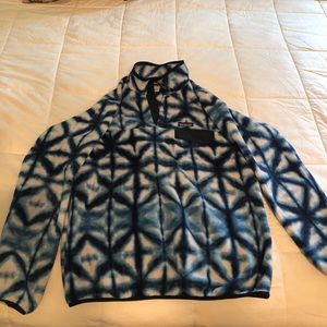 Tie dye type Padagonia Half button pull over